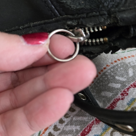 Coach Vintage No. 9060 Leather Duffel Shoulder Bag, Needs DIY - Picture 7 of 16